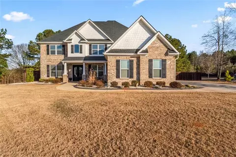805 Carnegie Ct, Locust Grove, GA 30248