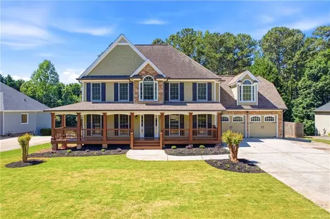 125 W Chestnut Way, Dallas, GA 30132