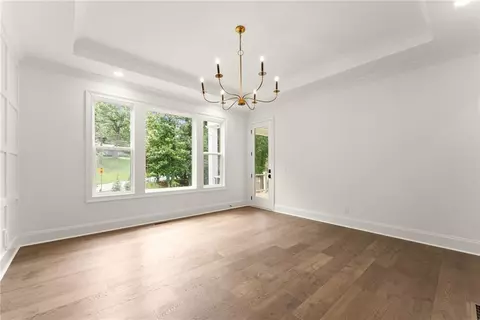 Living - 1017 Hartwell Xing, Gainesville, GA 30501 photo 1 of 8