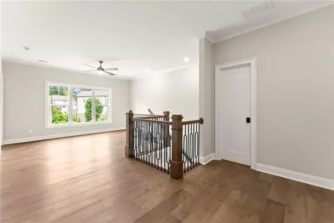 Entry Way - 1017 Hartwell Xing, Gainesville, GA 30501 photo 5 of 6