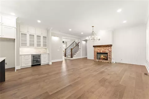 Living - 1017 Hartwell Xing, Gainesville, GA 30501 photo 3 of 8