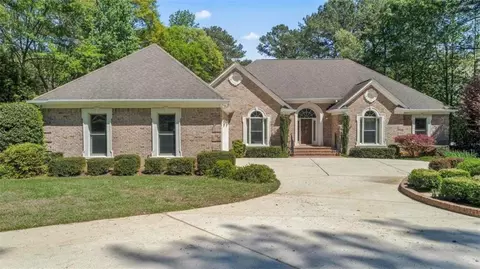 220 Allie Dr, Mcdonough, GA 30252
