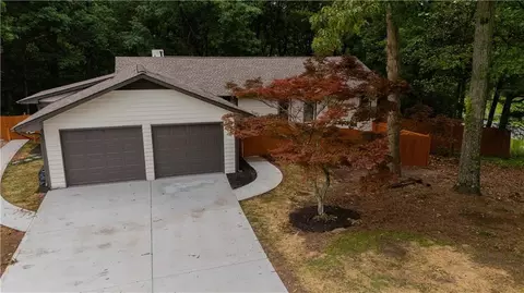 2154 Pond Rd, Duluth, GA 30096
