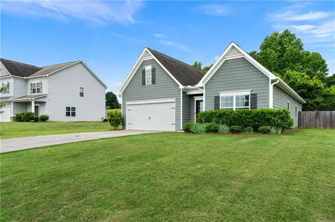 51 Robin Rd, Adairsville, GA 30103