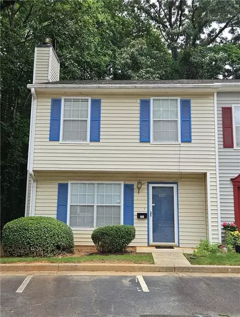 6365 Wedgeview Dr, Tucker, GA 30084