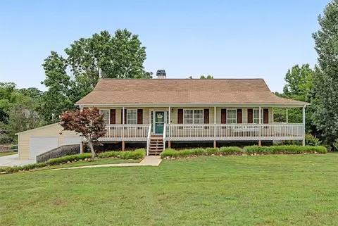 124 Chrissy Dr, Temple, GA 30179