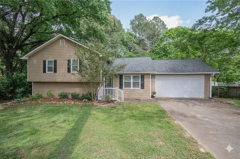 558 Peeples Valley Rd NE, Cartersville, GA 30121