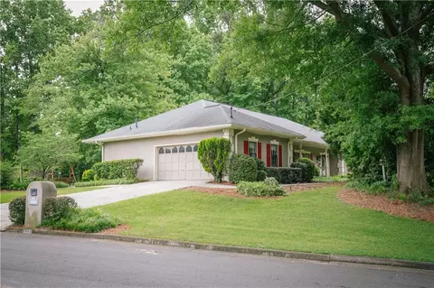 6960 Northgreen Dr, Atlanta, GA 30328