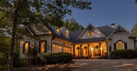 44 Paschal Ct, Dawsonville, GA 30534