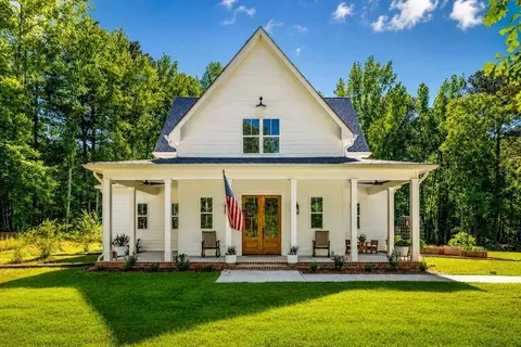 34 Harris Rd, Carrollton, GA 30116