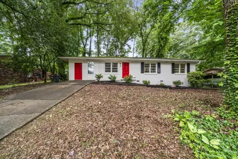 2461 Lakewood Dr NW, Kennesaw, GA 30152