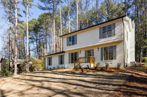 1966 S Hidden Hills Pkwy, Stone Mountain, GA 30088