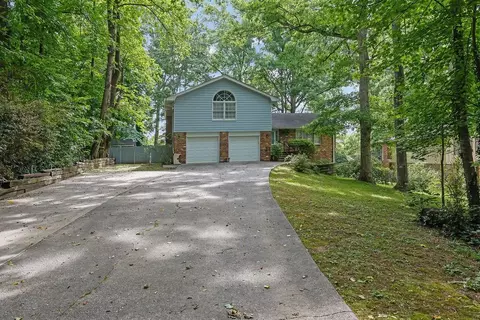 4916 Oak Grove Dr, Sugar Hill, GA 30518