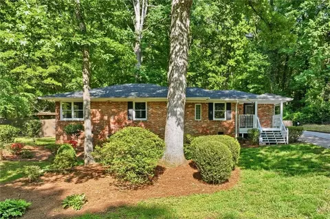 2109 Shady Ln, Tucker, GA 30084