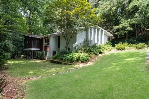 3700 Cloudland Dr NW, Atlanta, GA 30327