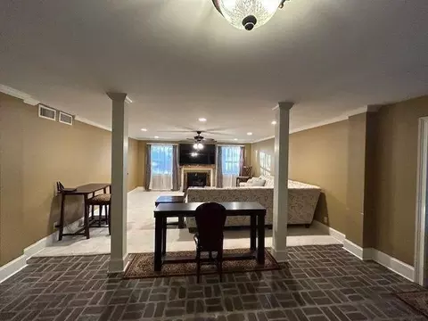 Living - 112 Hillcrest Rd, West Point, GA 31833 photo 2 of 4