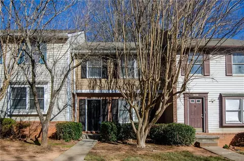 1066 Wedgewood Ln, Tucker, GA 30084