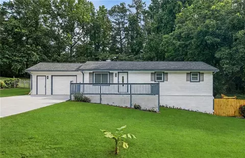 3313 Stoneybrook Dr, Douglasville, GA 30134