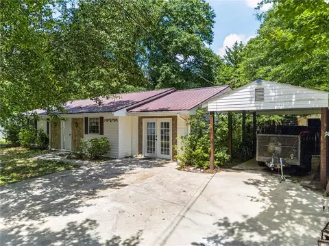 317 Stancil Dr, Toccoa, GA 30577