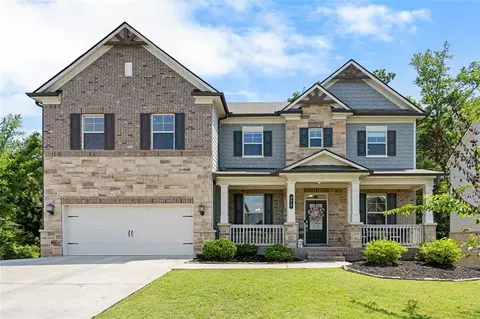 275 Henson Farm Dr, Loganville, GA 30052
