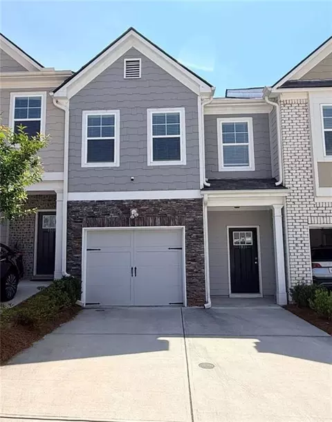 1911 Plainsboro Dr, Stonecrest, GA 30058