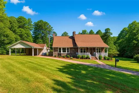 1687 Hickory Level Rd, Villa Rica, GA 30180