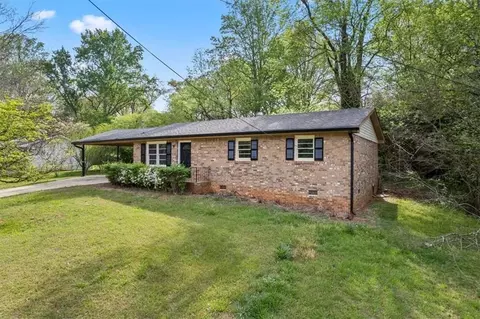 3570 Briar Dr, Lithia Springs, GA 30122