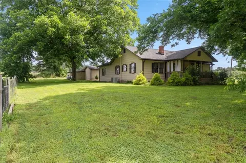 1038 Stringer Rd, Rockmart, GA 30153