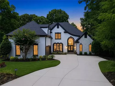 945 Waters Reach Ct, Alpharetta, GA 30022