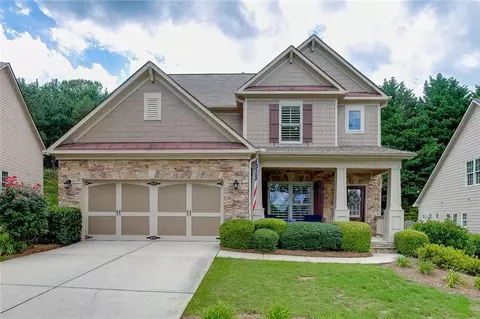 7810 Brass Lantern Dr, Flowery Branch, GA 30542