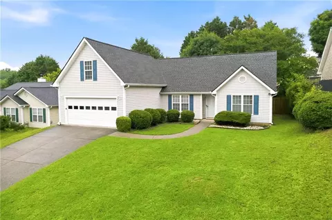 220 Ashland Manor Dr, Lawrenceville, GA 30045