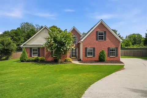 3081 Michelle Lee Dr, Dacula, GA 30019