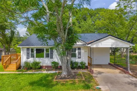 266 Randall St, Lavonia, GA 30553