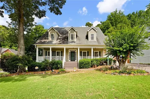 1030 Amberton Ln, Powder Springs, GA 30127