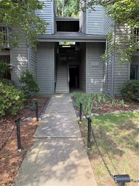 908 Tuxworth Cir, Decatur, GA 30033