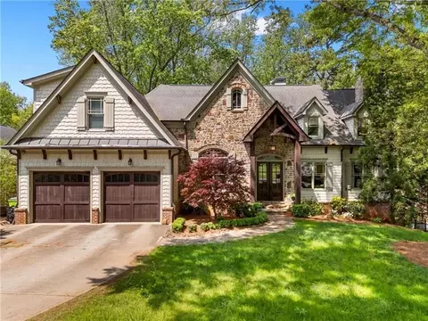 4842 Kitty Hawk Dr, Atlanta, GA 30342