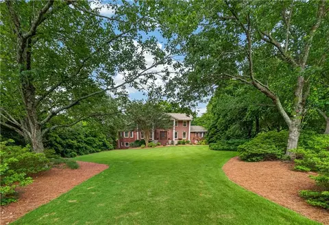 12190 Charlotte Dr, Alpharetta, GA 30004