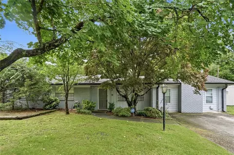 1619 Ridgeview Dr, Conyers, GA 30012