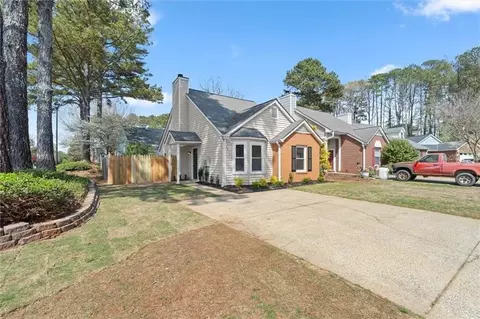 1914 Brittania Cir, Woodstock, GA 30188