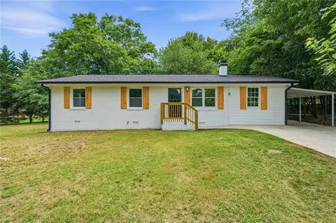 4062 Donna Ln, Loganville, GA 30052