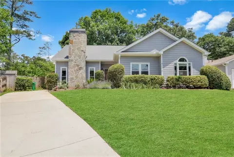 3962 Arborwood Ln, Tucker, GA 30084