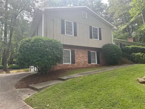4273 Ipwich Ct, Snellville, GA 30039