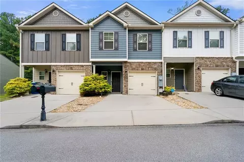 902 Creel Ln, Atlanta, GA 30349