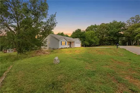 5204 Bogus Rd, Gainesville, GA 30506