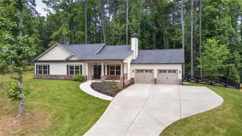218 Sunset Cv, Ellijay, GA 30540