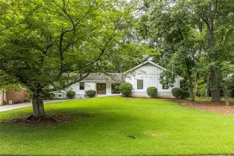 2364 Sandell Dr, Atlanta, GA 30338
