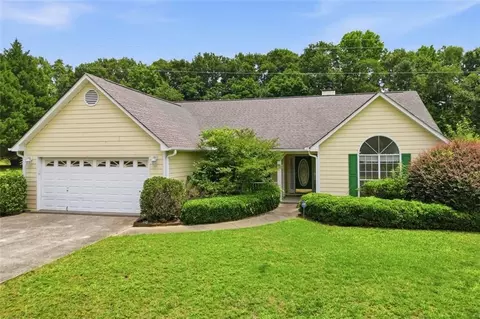111 Laura Ashlyn Ct, Mcdonough, GA 30252