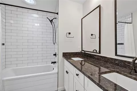 Bath - 2037 Longview Way, Chamblee, GA 30341 photo 4 of 4