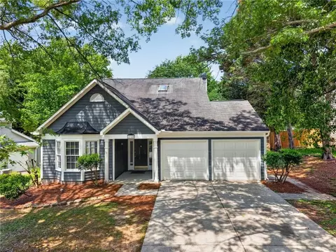 12110 Greenmont Walk, Alpharetta, GA 30009