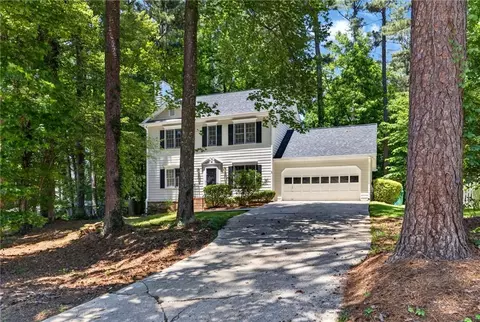 3359 Woodrock Ln, Snellville, GA 30078